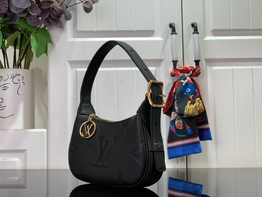 루이비통 미니 문 숄더백 블랙 M82391 20.511.5cm3.jpg