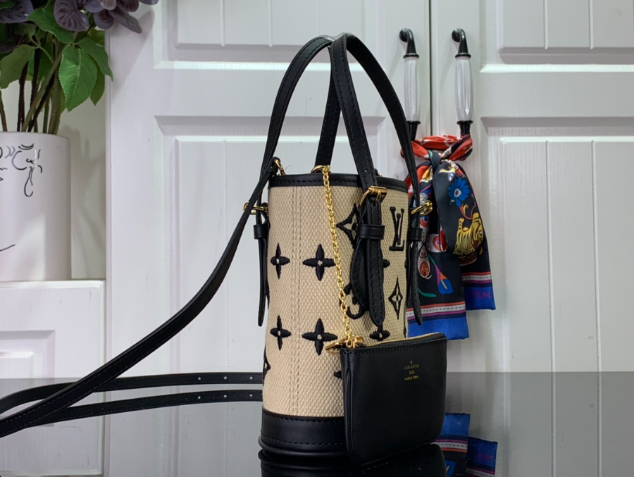 루이비통 나노 버킷백 모노그램 블랙 M82418 13179cm3.jpg