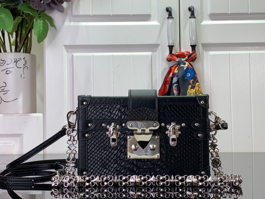 루이비통 뱀가죽 쁘띠뜨 말 N40273 2012.55cm 블랙1.jpg