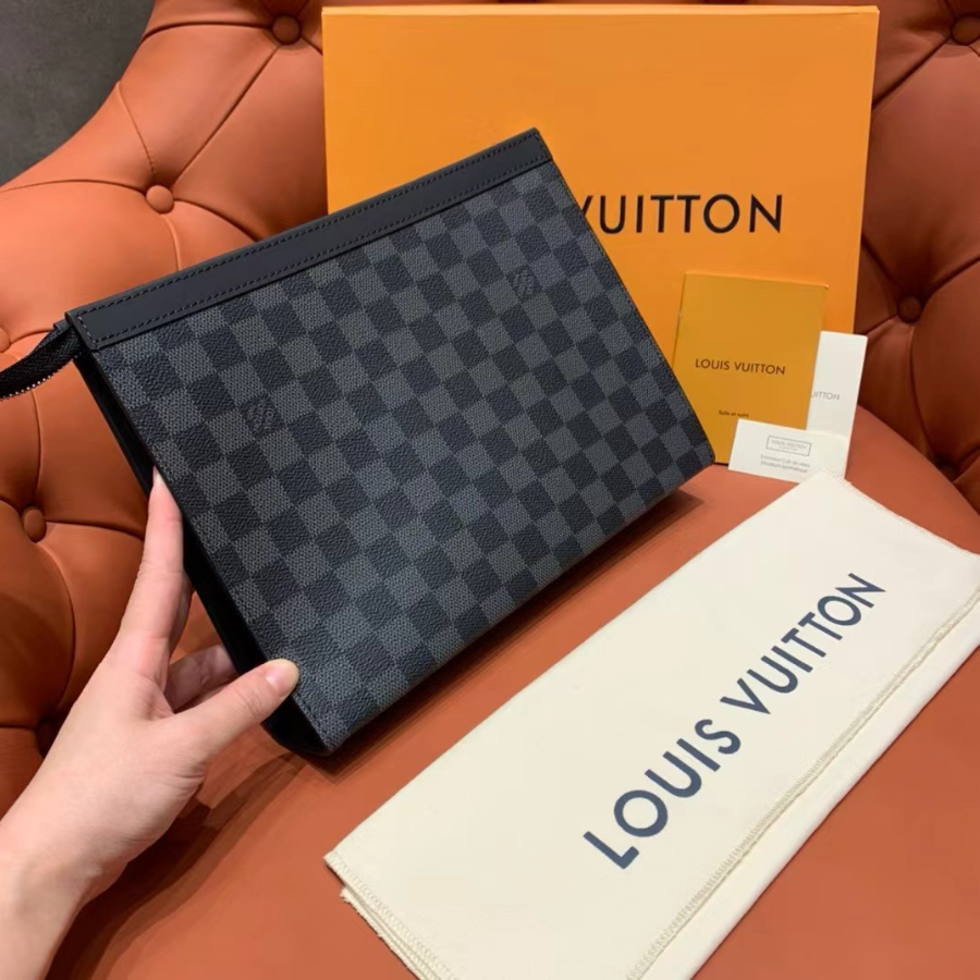 루이비통 블랙 다미에 클러치 41696 LOUIS VUITTON1.jpg
