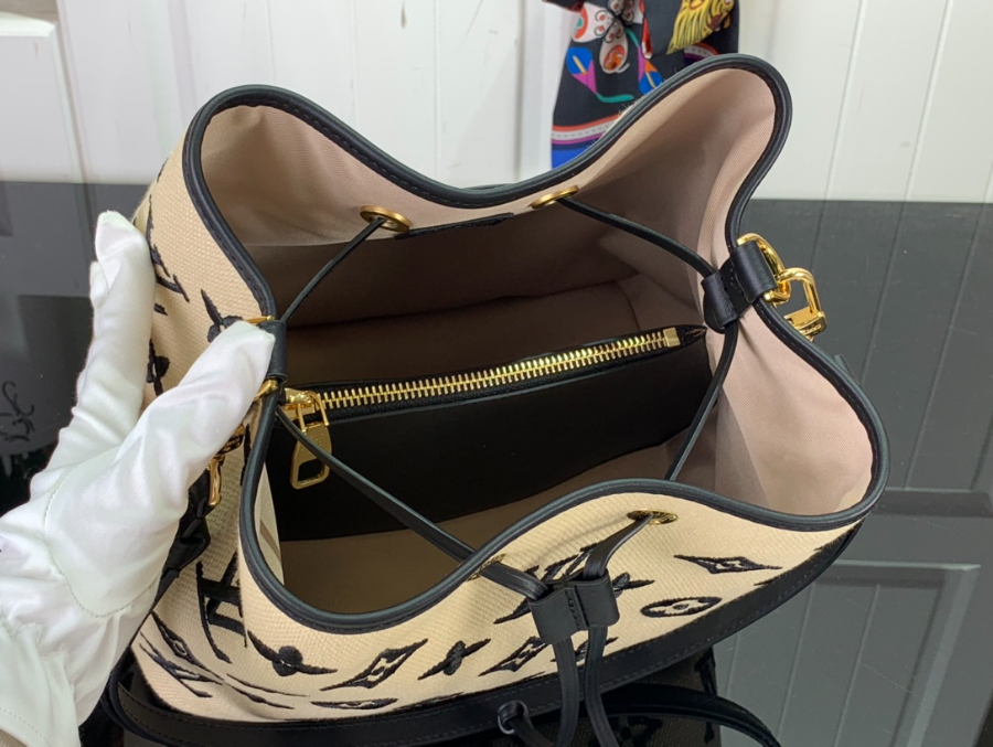 루이비통 네오노에 MM 모노그램 베이지 블랙 262617.5cm4.jpg