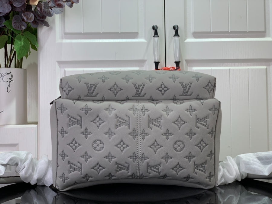 루이비통 디스커버리 백팩 모노그램 쉐도우 앙트라시트 그레이 M46557 293820cm4.jpg