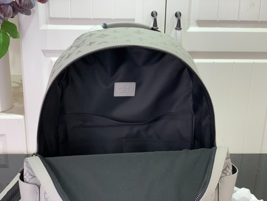 루이비통 디스커버리 백팩 모노그램 쉐도우 앙트라시트 그레이 M46557 293820cm5.jpg