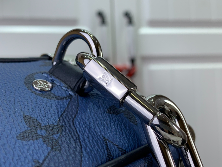 루이비통 미니 소프트 트렁크 M22588 18.5138cm 다크 블루8.jpg