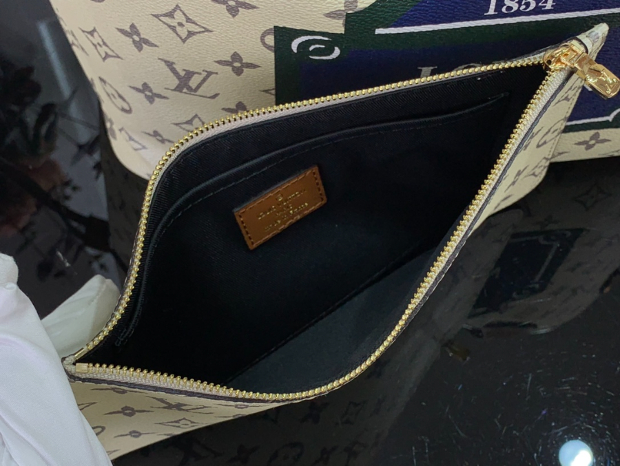 루이비통 베버풀 M40995 322917cm 회백색6.jpg