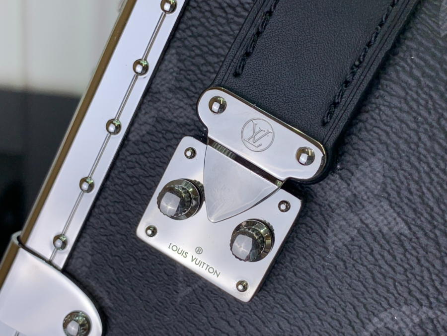 루이비통 사이드 트렁크 Petite Malle 숄더백 M46358 21146cm 2컬러07.jpg