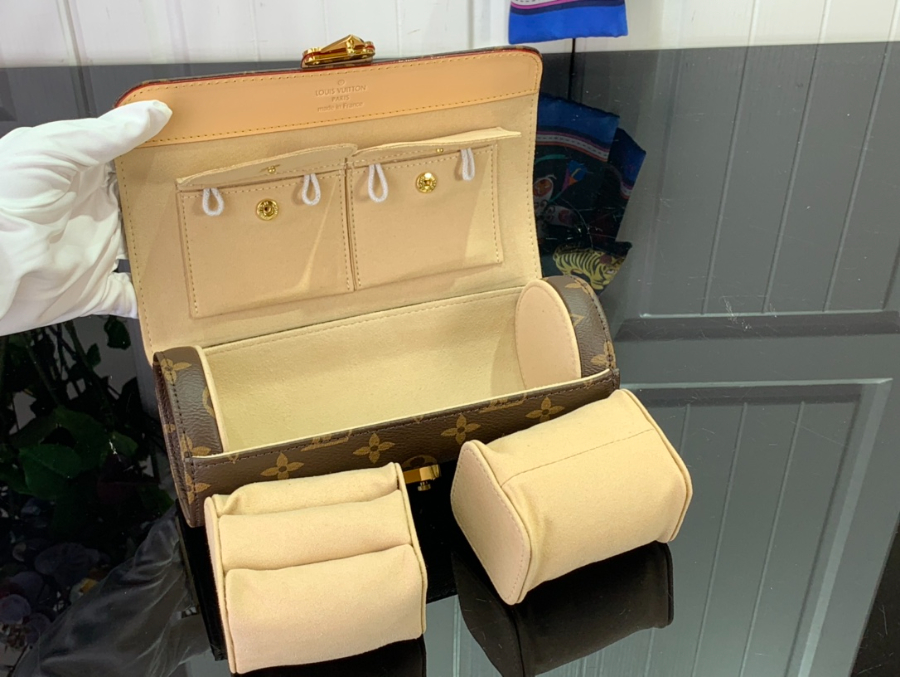 루이비통 비쥬 M10145 1988cm6.jpg