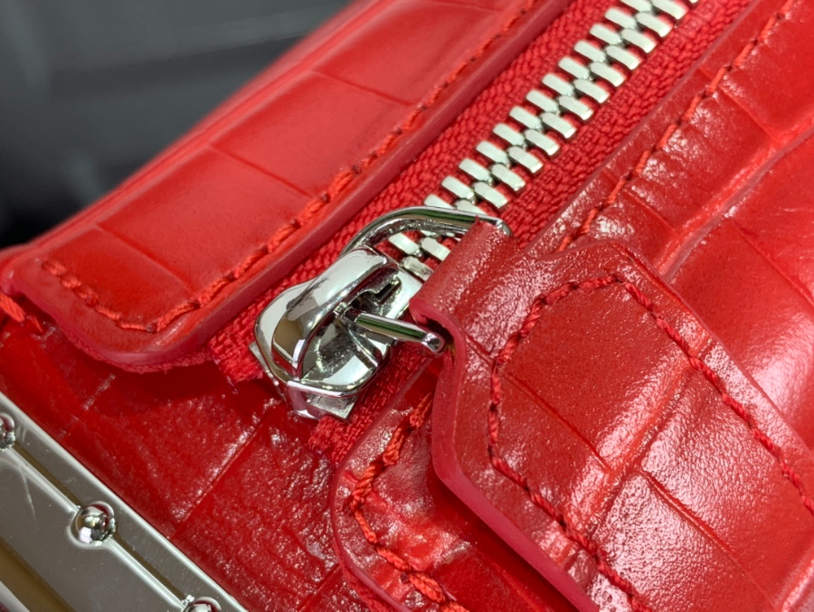 루이비통 사이드 트렁크 악어무늬 Petite Malle 숄더백 M46358 21146cm 2컬러06.jpg