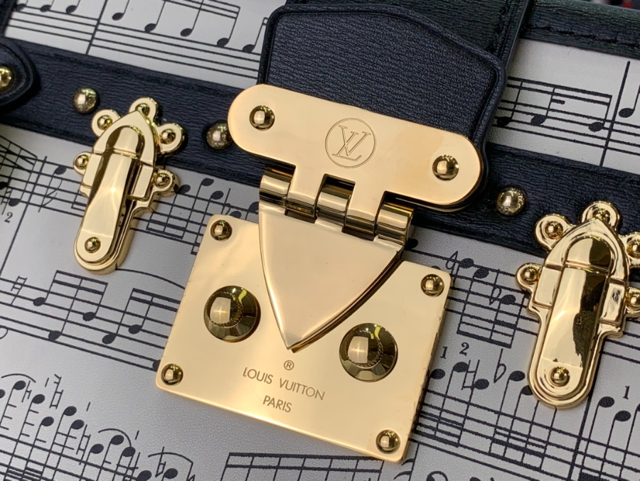 루이비통 쁘띠뜨 말 백 M22895 2012.56cm6.jpg