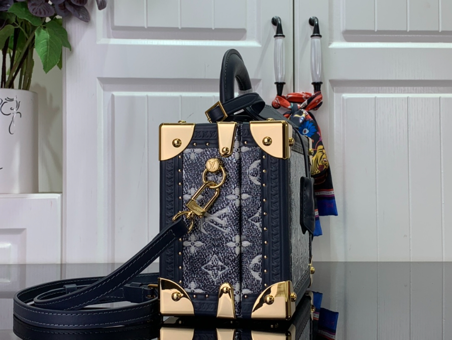 루이비통 쁘띠뜨 발리즈 22.517.511cm M102013.jpg