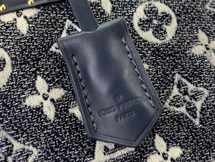 루이비통 쁘띠뜨 발리즈 22.517.511cm M102017.jpg