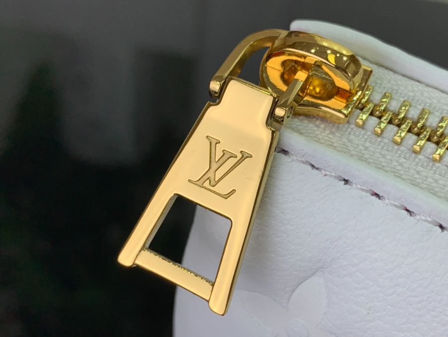 루이비통 삭 쿠신 숄더백 M23466 262012cm8.jpg