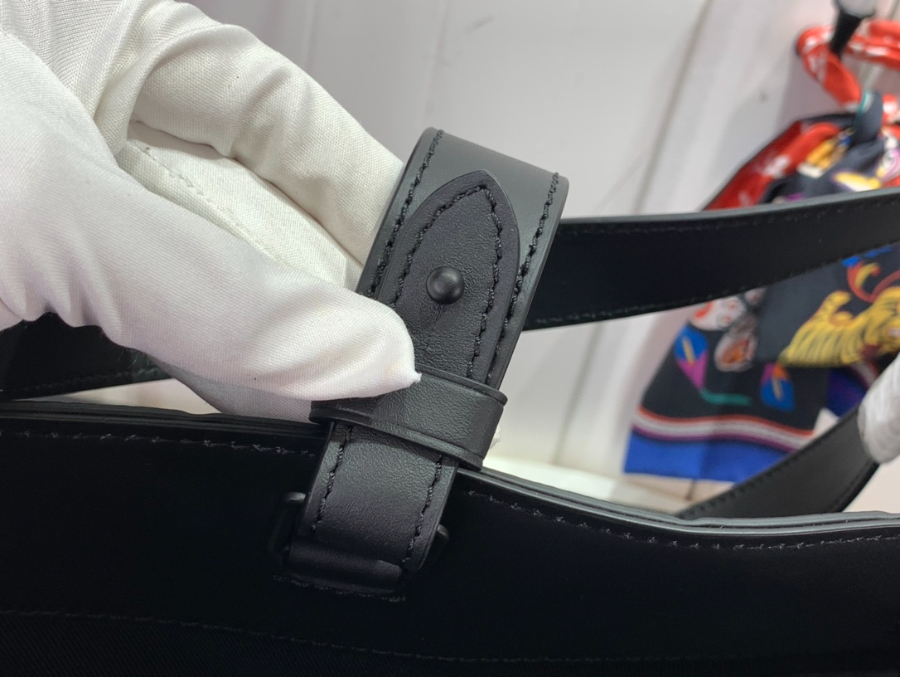 루이비통 삭 플라 24H 블랙 M21865 443318cm6.jpg