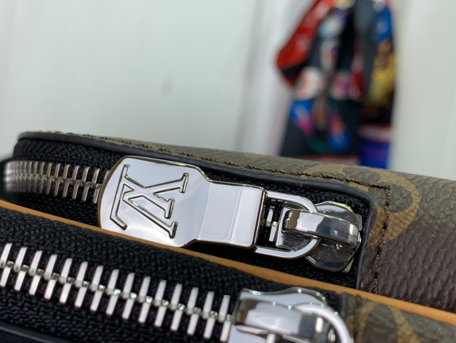 루이비통 에비뉴 슬링백 NM 모노그램 마카사르 M46327 20317cm6.jpg