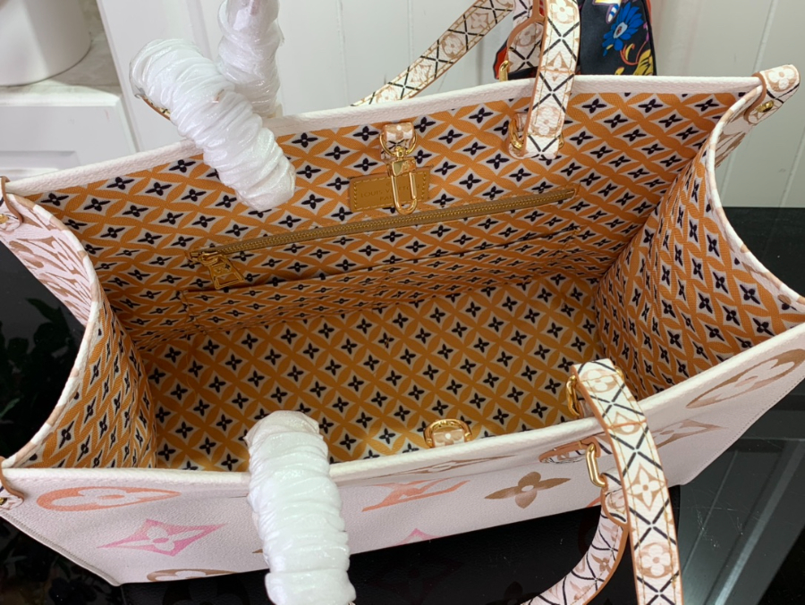 루이비통 온더고 M22975 352714cm5.jpg