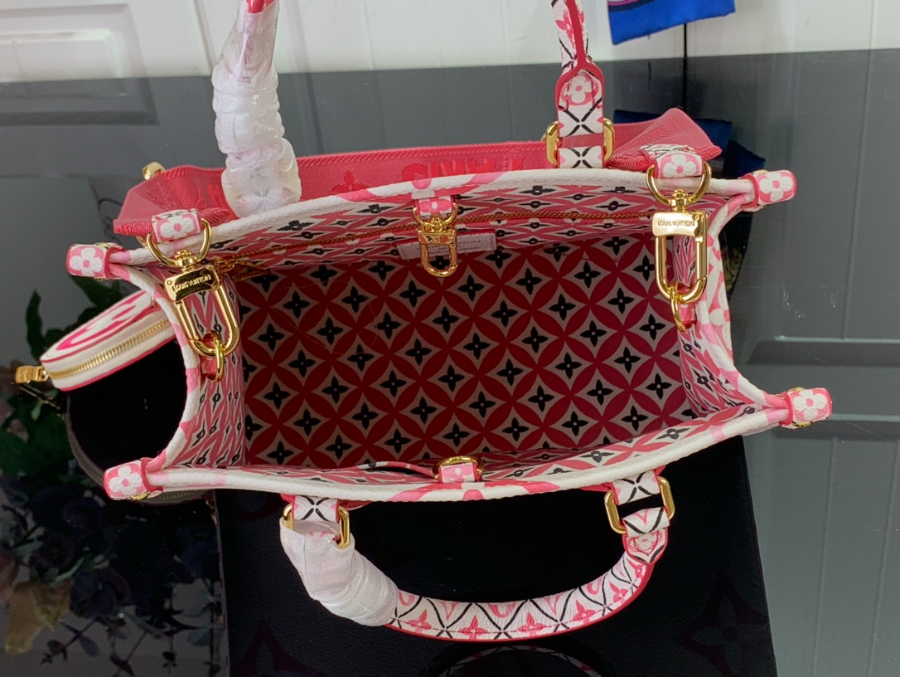 루이비통 온더고 M22976 251911.5cm5.jpg