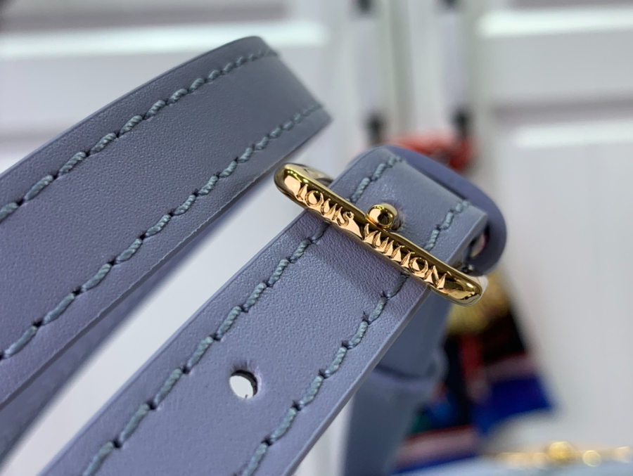 루이비통 숄더백 블루 M11047 22.517.511cm6.jpg