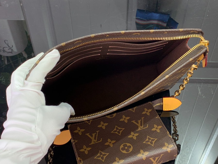 루이비통 토일레트리 파우치 온 체인 모노그램 27213cm5.jpg