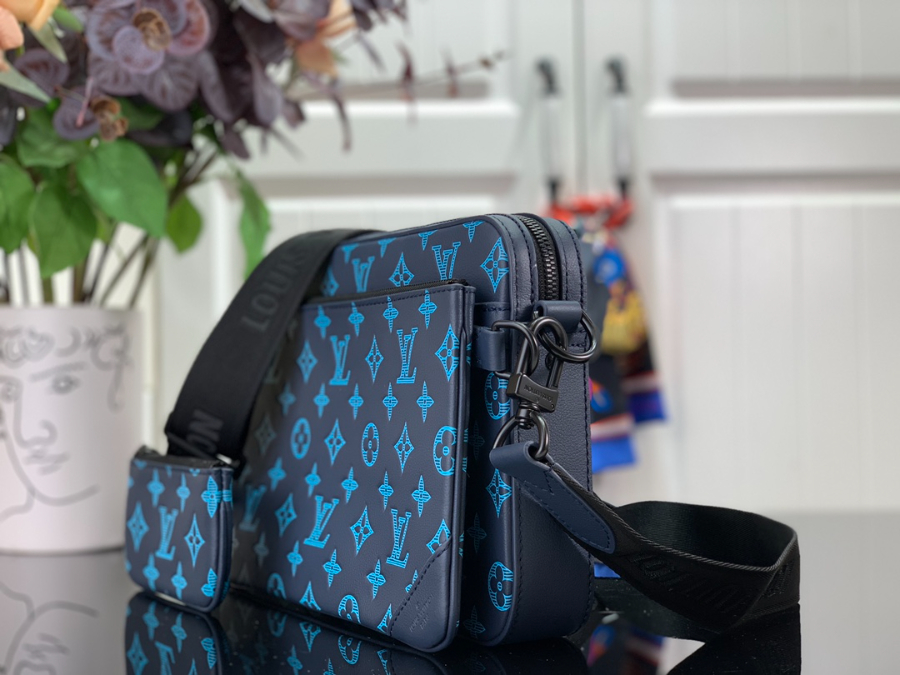 루이비통 트리오 메신저 M46604 2518.57cm3.jpg
