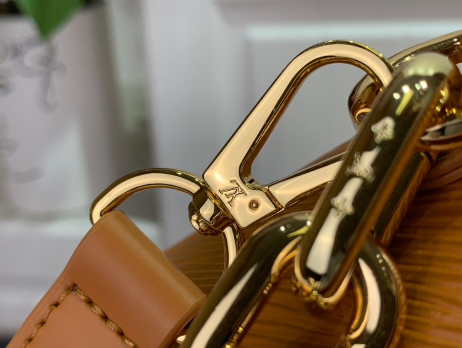 루이비통 트위스트 락 XL 골드 미엘 M22296 M22297 16.5198.5cm 1컬러7.jpg