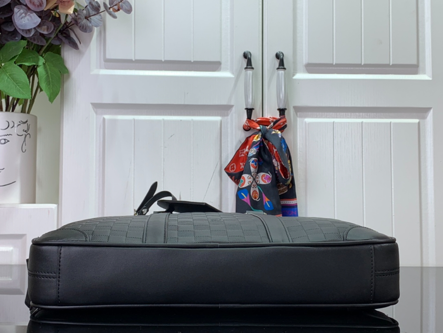 루이비통 포르트 도큐멍 보야주 N40444 36.527.56cm4.jpg