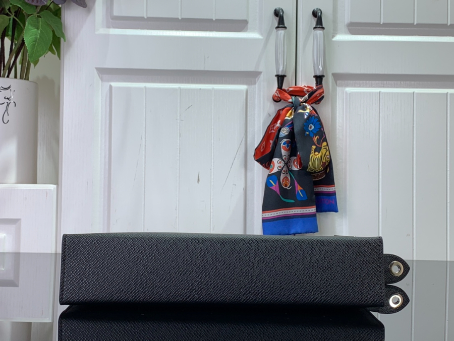 루이비통 포쉐트 보야주 클러치 M22763 27213cm4.jpg