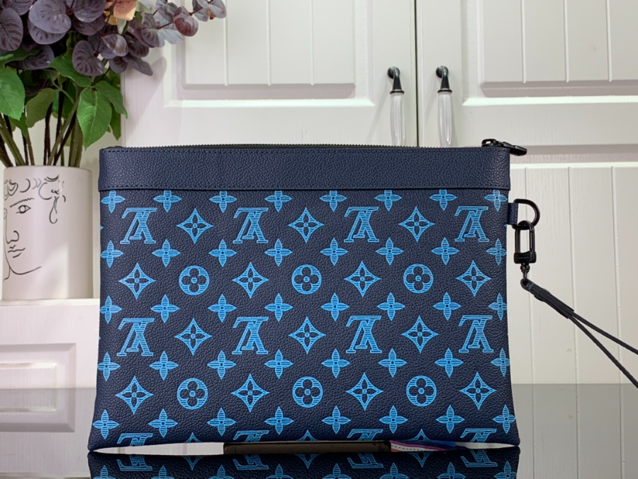 루이비통 포쉐트 투 고 모노그램 네이비 리버 블루 M82321 3021.51cm2.jpg