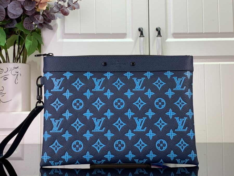 루이비통 포쉐트 투 고 모노그램 네이비 리버 블루 M82321 3021.51cm1.jpg