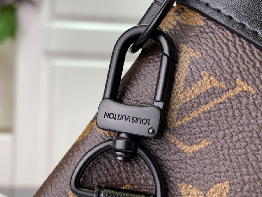 루이비통 포쉐트 투 고 모노그램 블랙 M82079 3021.51cm7.jpg