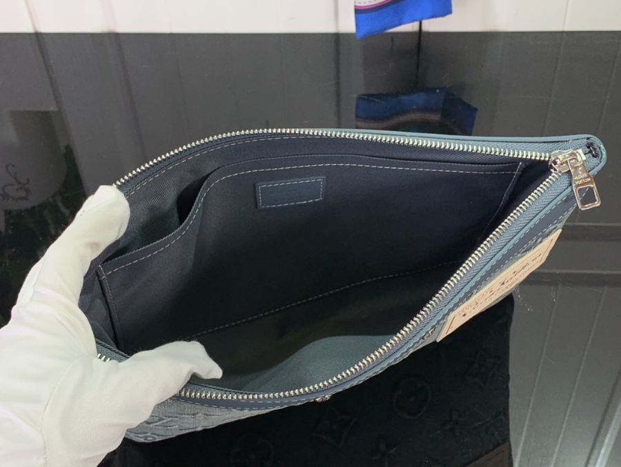 루이비통 포쉐트 투고 클러치 M82313 3021.51cm 퍼플 모노그램5.jpg