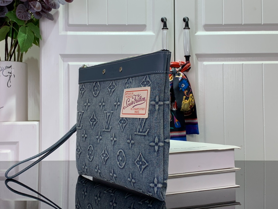 루이비통 포쉐트 투고 클러치 M82313 3021.51cm 퍼플 모노그램3.jpg