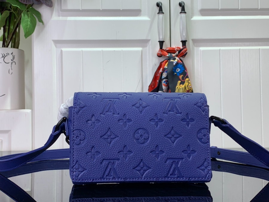 루이비통 스티머 미니 월릿 M82579 18116.5cm 블루2.jpg