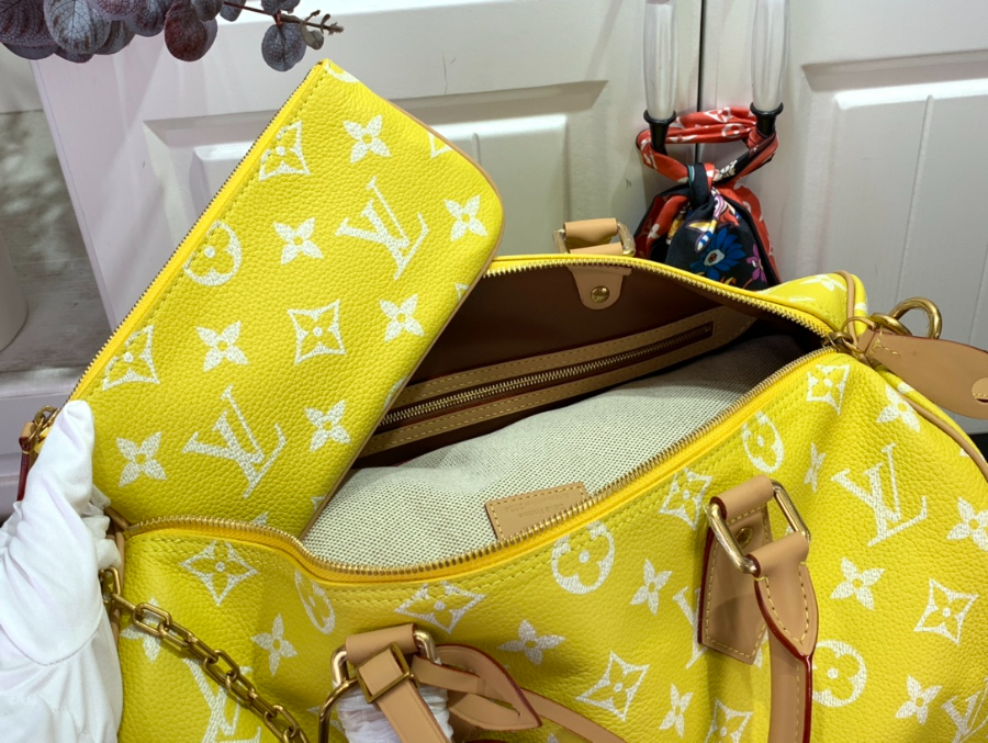 루이비통 스피디 P9 반둘리에 40 모노그램 옐로우 402623cm M244196.jpg