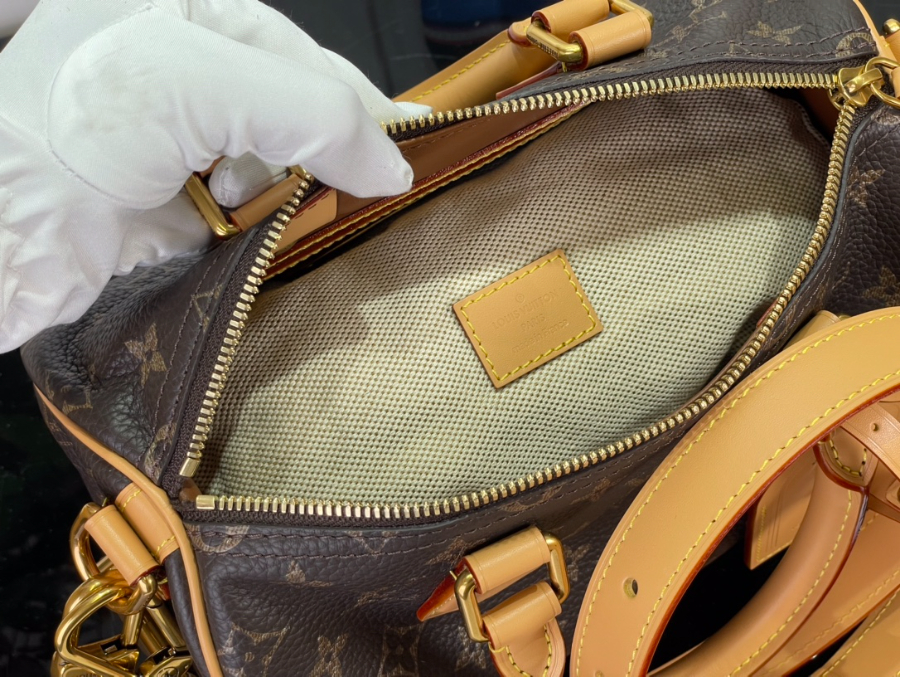 루이비통 스피디 P9 반둘리에 모노그램 M24443 251515cm5.jpg