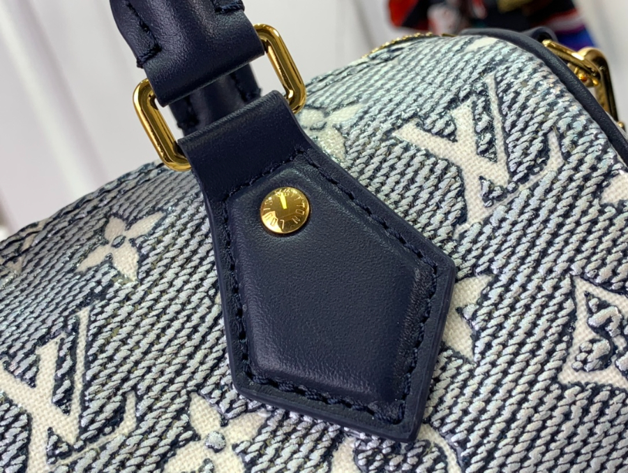 루이비통 스피디 반둘리에 모노그램 자카드 크로스바디백 네이비 M23069 20.513.512cm6.jpg