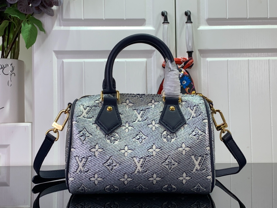 루이비통 스피디 반둘리에 모노그램 자카드 크로스바디백 네이비 M23069 20.513.512cm1.jpg