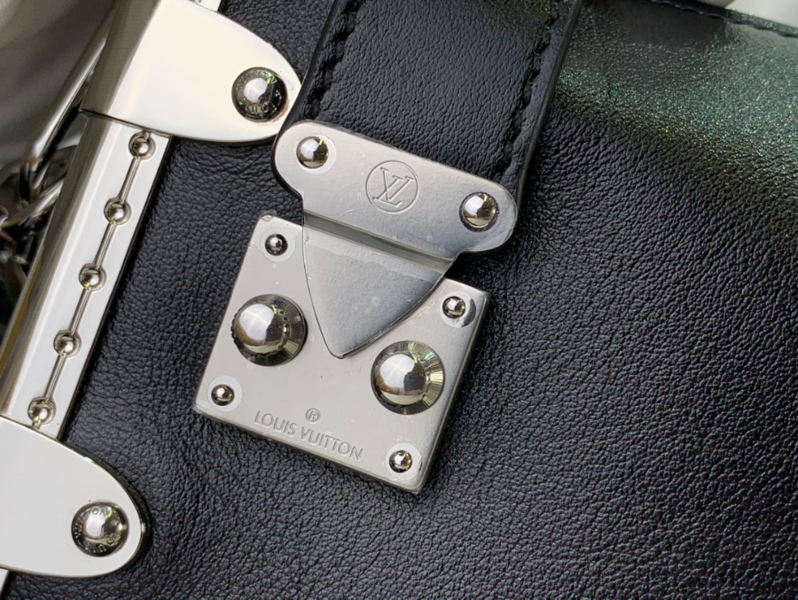 루이비통 슬림 트렁크 3컬러 M25445 23124cm08.jpg