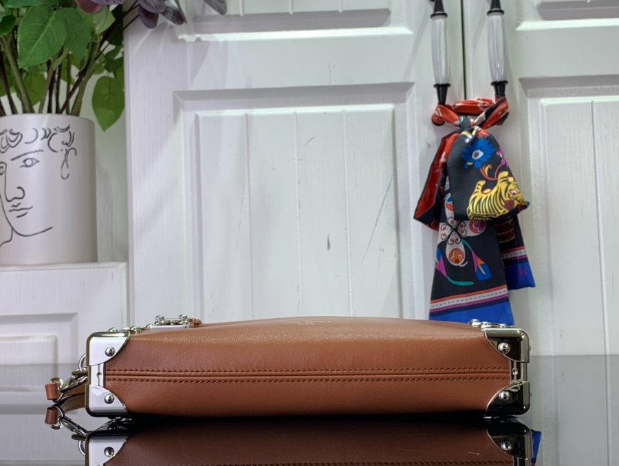 루이비통 슬림 트렁크 3컬러 M25445 23124cm13.jpg