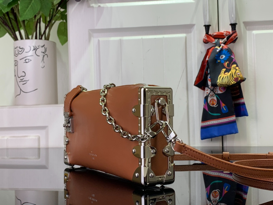 루이비통 슬림 트렁크 3컬러 M25445 23124cm12.jpg