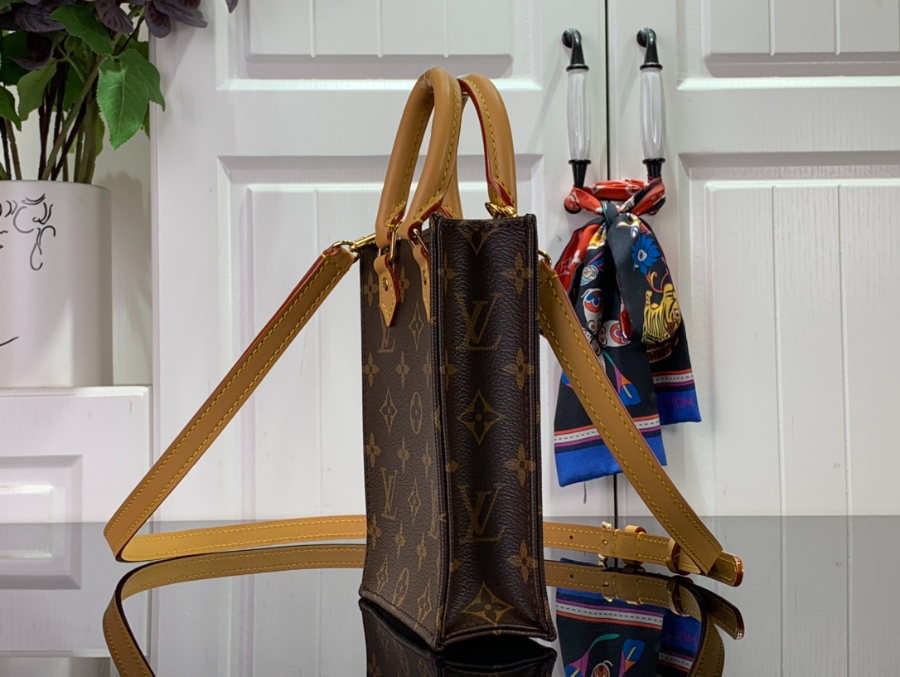 루이비통 LV 트위니 M46659 29199cm 블랙3 (1).jpg