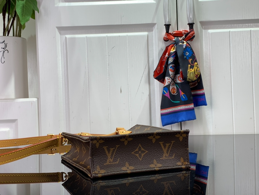 루이비통 LV 트위니 M46659 29199cm 블랙4 (1).jpg