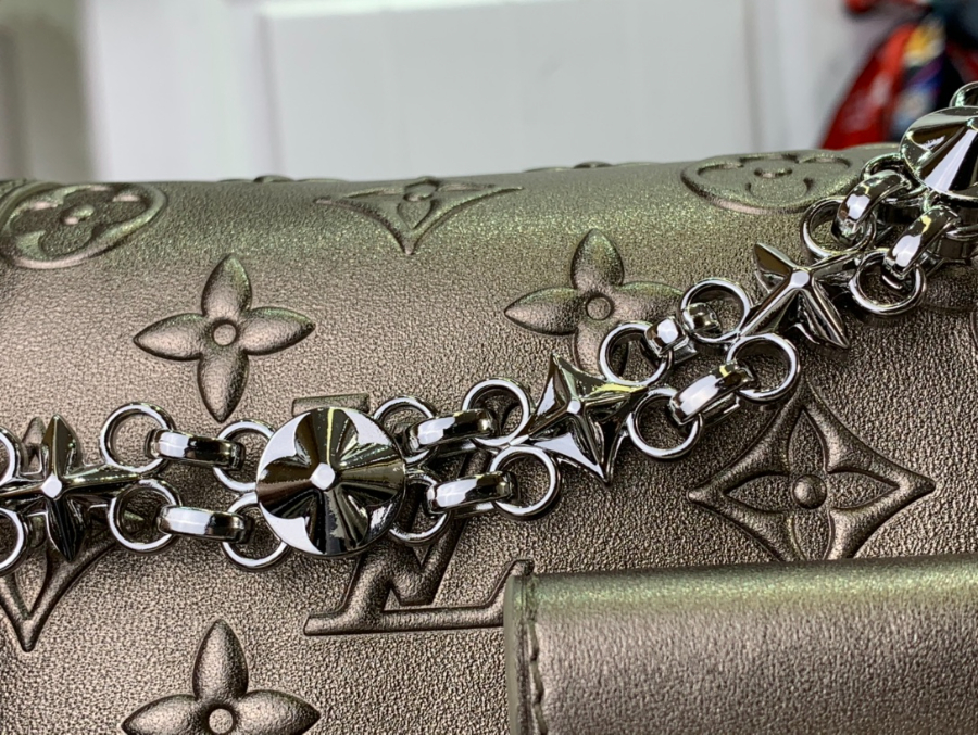 루이비통 Mini Dauphine 숄더백 20159cm8.jpg