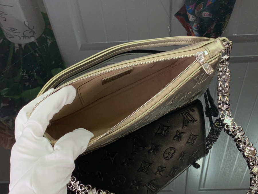 루이비통 VAVIN 파우치 M81828 21.512.55cm5.jpg