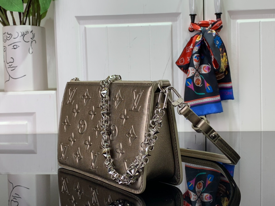 루이비통 VAVIN 파우치 M81828 21.512.55cm3.jpg