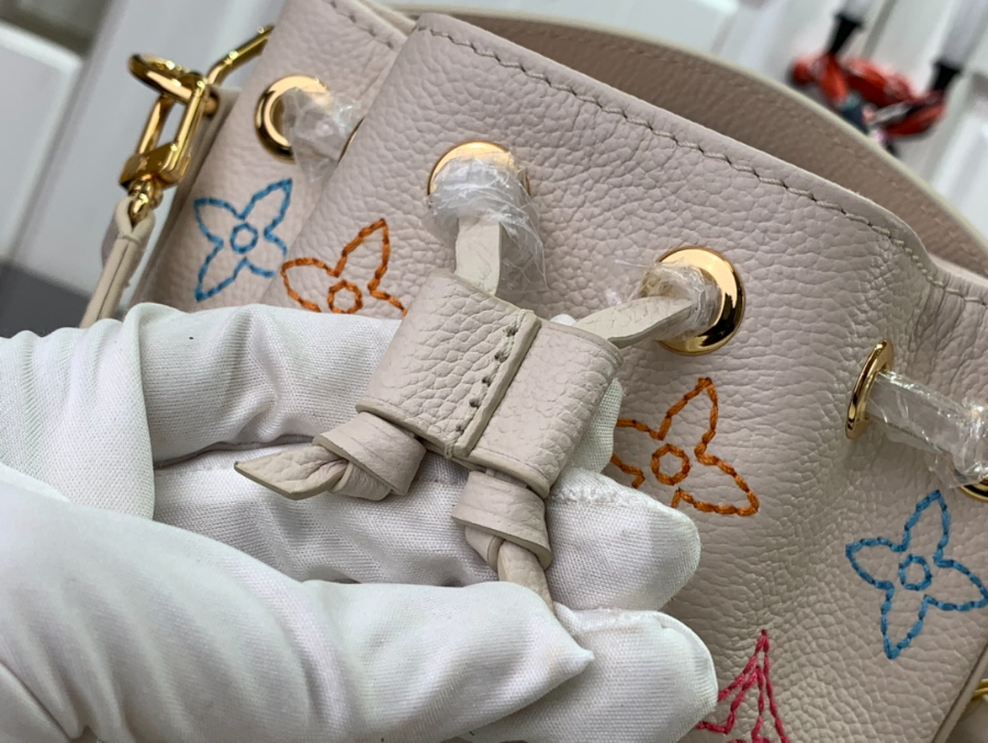 루이비통 아카데미 나노노에 버켓백 131610cm M230888.jpg