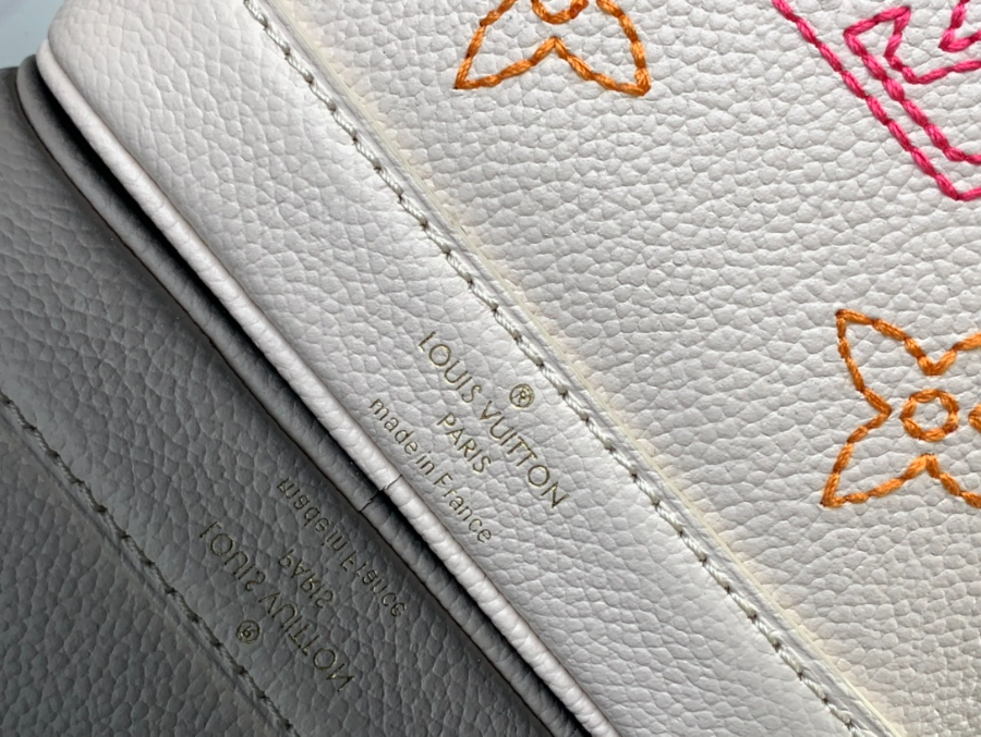 루이비통 아카데미 나노노에 버켓백 131610cm M230889.jpg