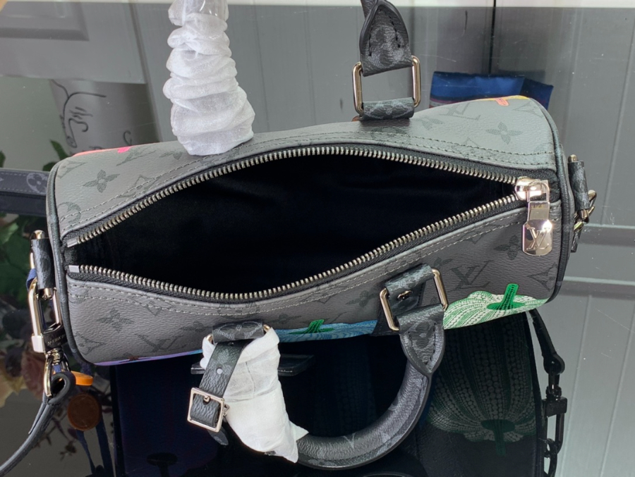 루이비통 x 야요이 쿠사마 키폴 25 펌킨 프린트 모노그램 이클립스 M46437 21129cm5.jpg