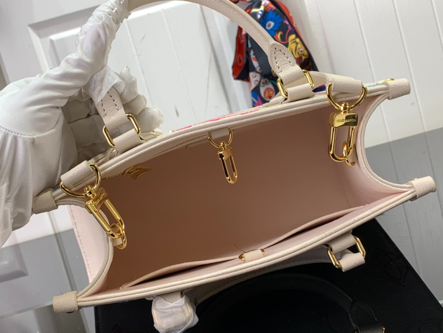 루이비통 아카데미 온더고 스몰 숄더백 M46629 251911.5cm5.jpg