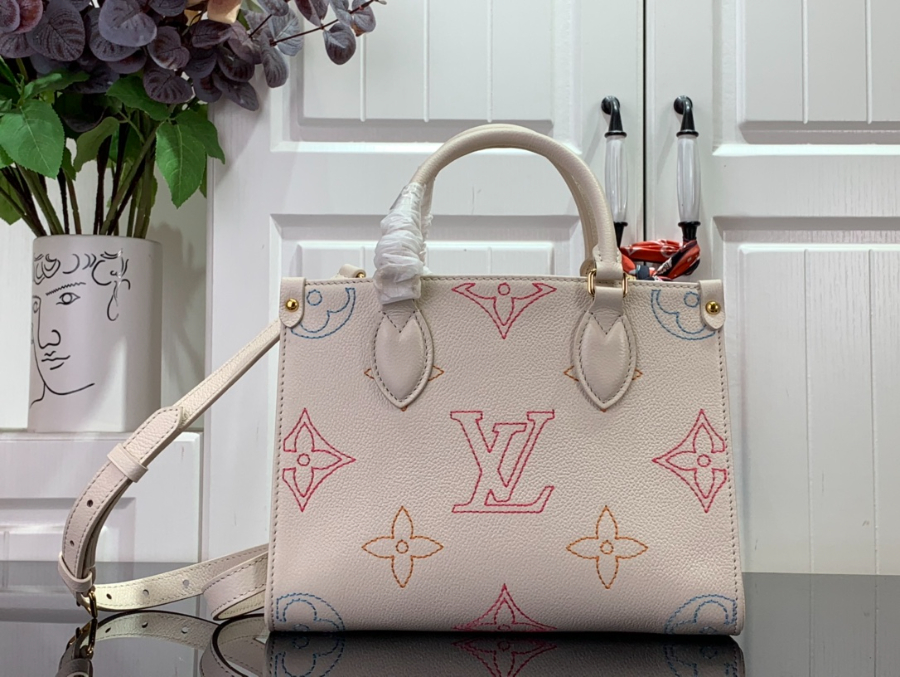 루이비통 아카데미 온더고 스몰 숄더백 M46629 251911.5cm1.jpg