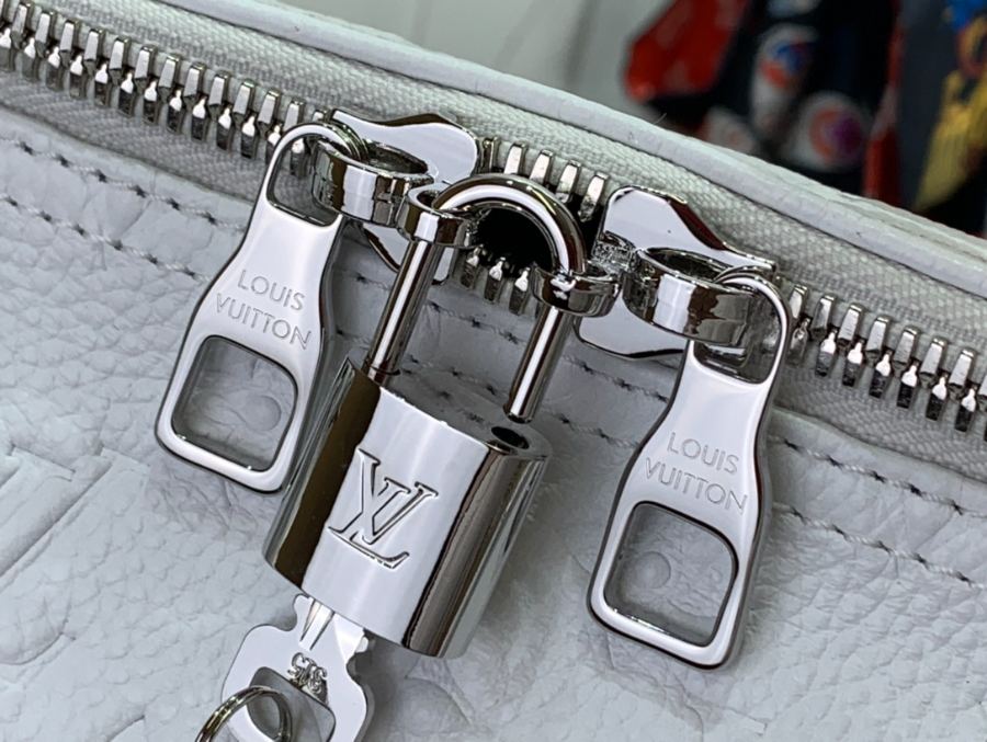 루이비통 x 야요이 쿠사마 키폴 50 화이트 M21678 502923cm6.jpg